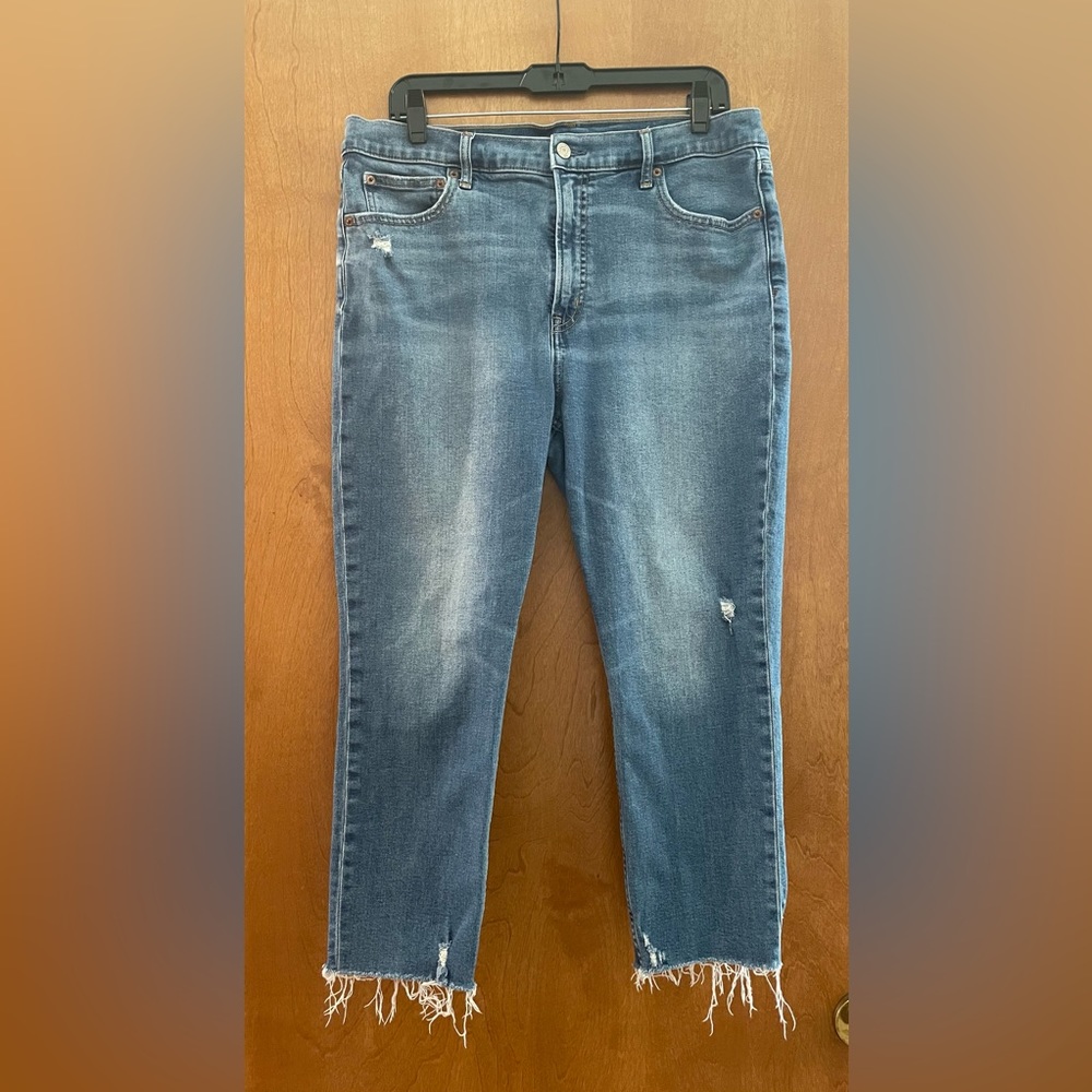 Gap high rise cigarette jeans size 33/16P